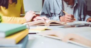 Can’t Speak Fluently? Why Spoken English Classes for Beginners Work