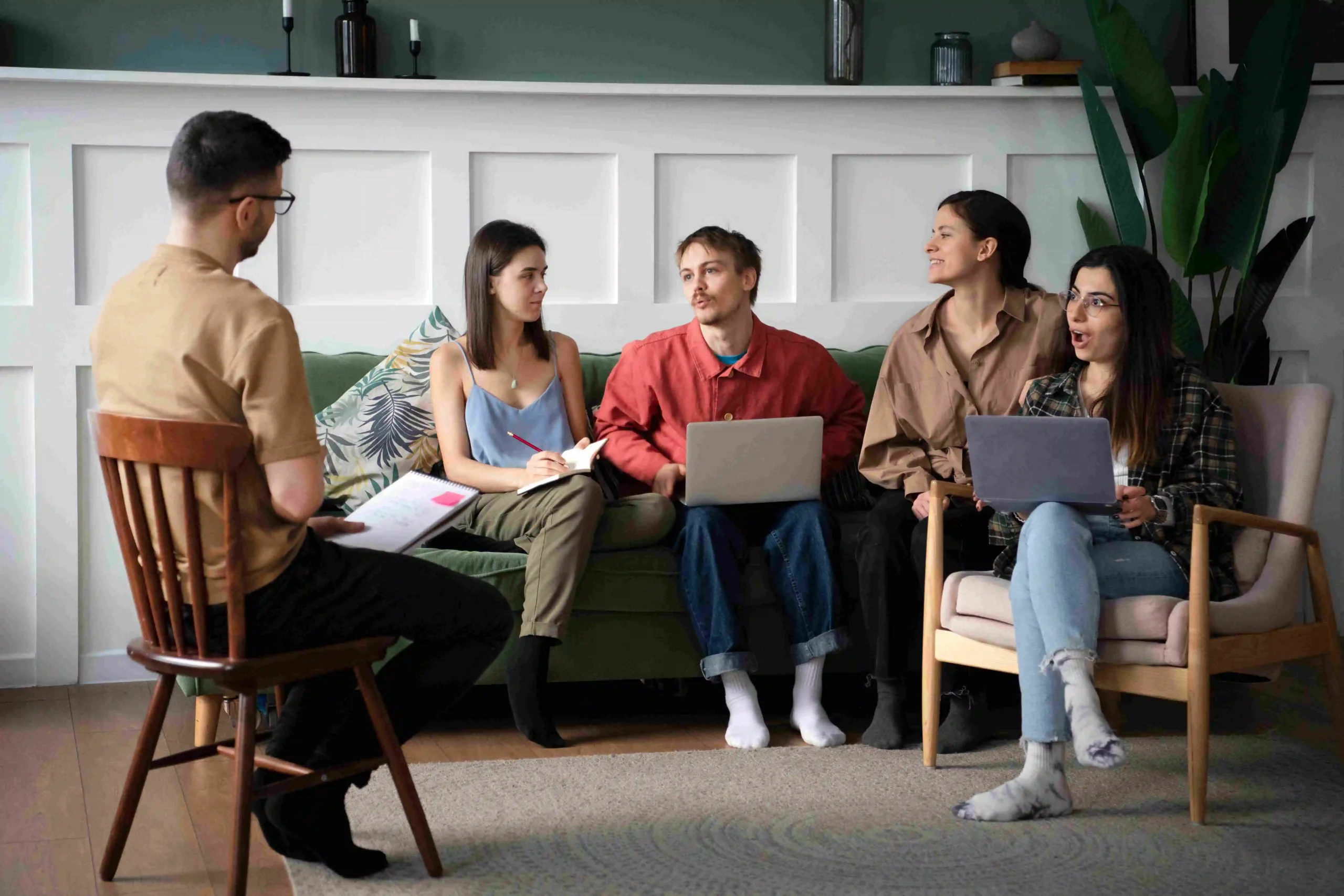 English Speaking Tips for Indians in Group Discussions