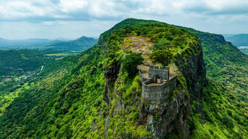 shivneri fort pune maharashtra